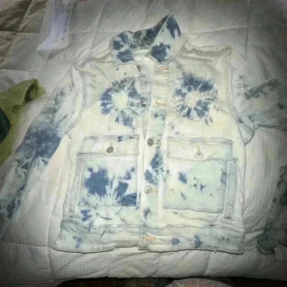 Lularoe XS tie dye denim jacket “ good vibes only”peace sign & smiley face. NWOT - Picture 5 of 8